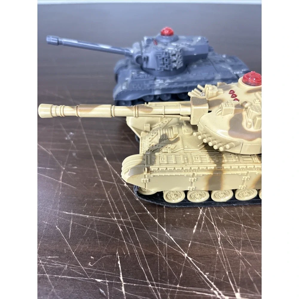 LOT OF‎ 2 RC TANKS TK-0523R PROPEL-UNTESTED-NO CONTROLLERS 8